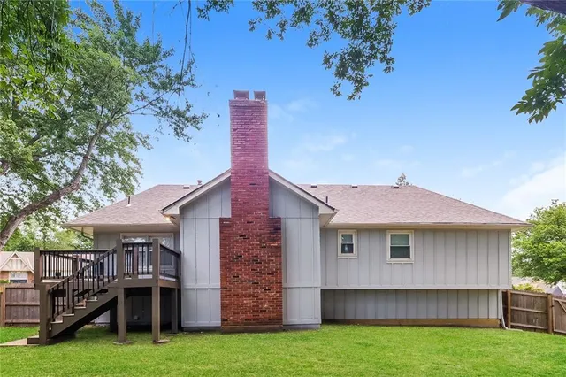 $2,370 | 1018 Silver Lake Drive, Raymore, MO 64083