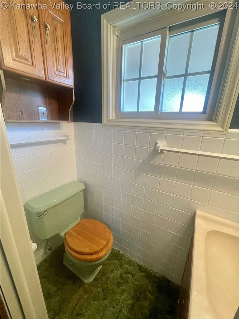 303 Oakview Terrace Ripley, WV 25271 - Photo 10 of 23 Primary half bath