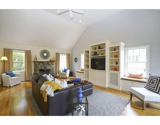 18 Woodcliffe Road Lexington, MA 02421 - Photo 11 of 26