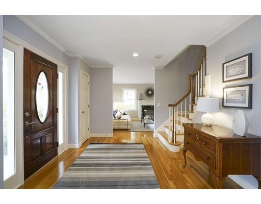 18 Woodcliffe Road Lexington, MA 02421 - Photo 3 of 26