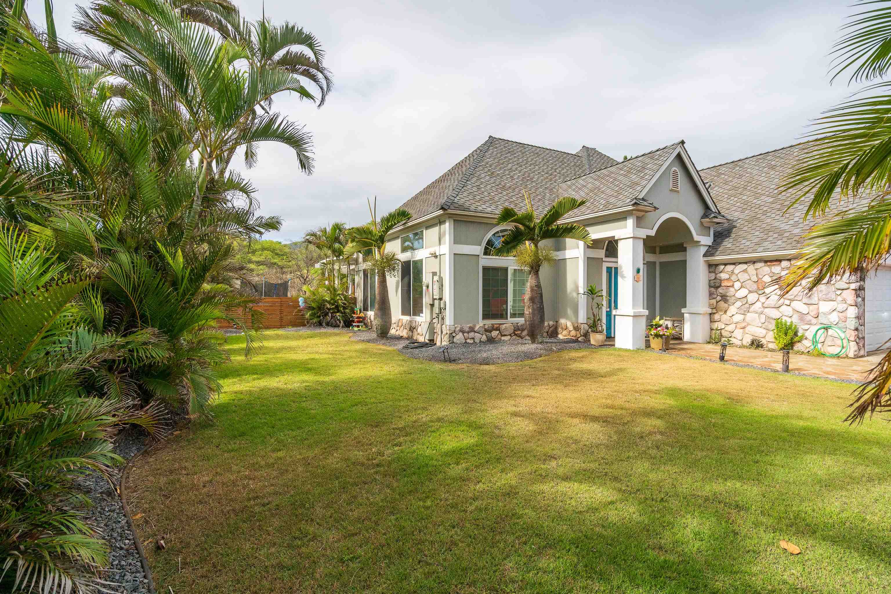 52 Kuukama Street Kahului, HI 96732 - Photo 27 of 28 a front view of house with yard