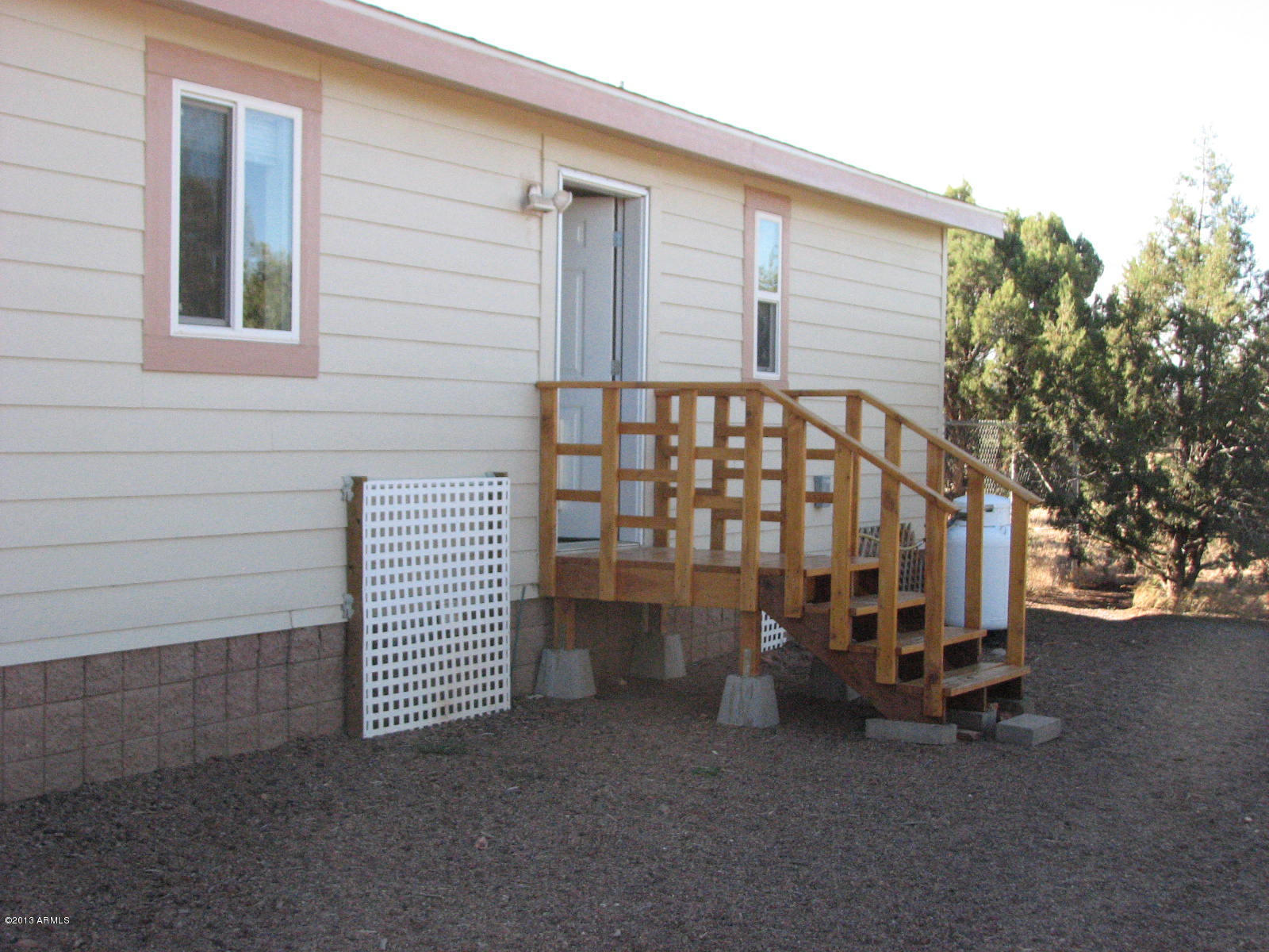 6452 Old Homestead Road Show Low, AZ 85901 - Photo 11 of 12 back-2