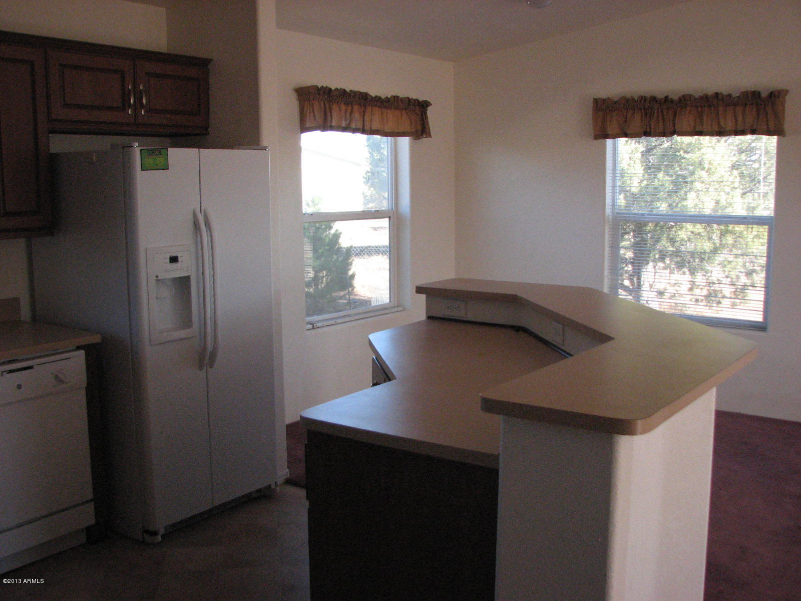 6452 Old Homestead Road Show Low, AZ 85901 - Photo 5 of 12 kit-1