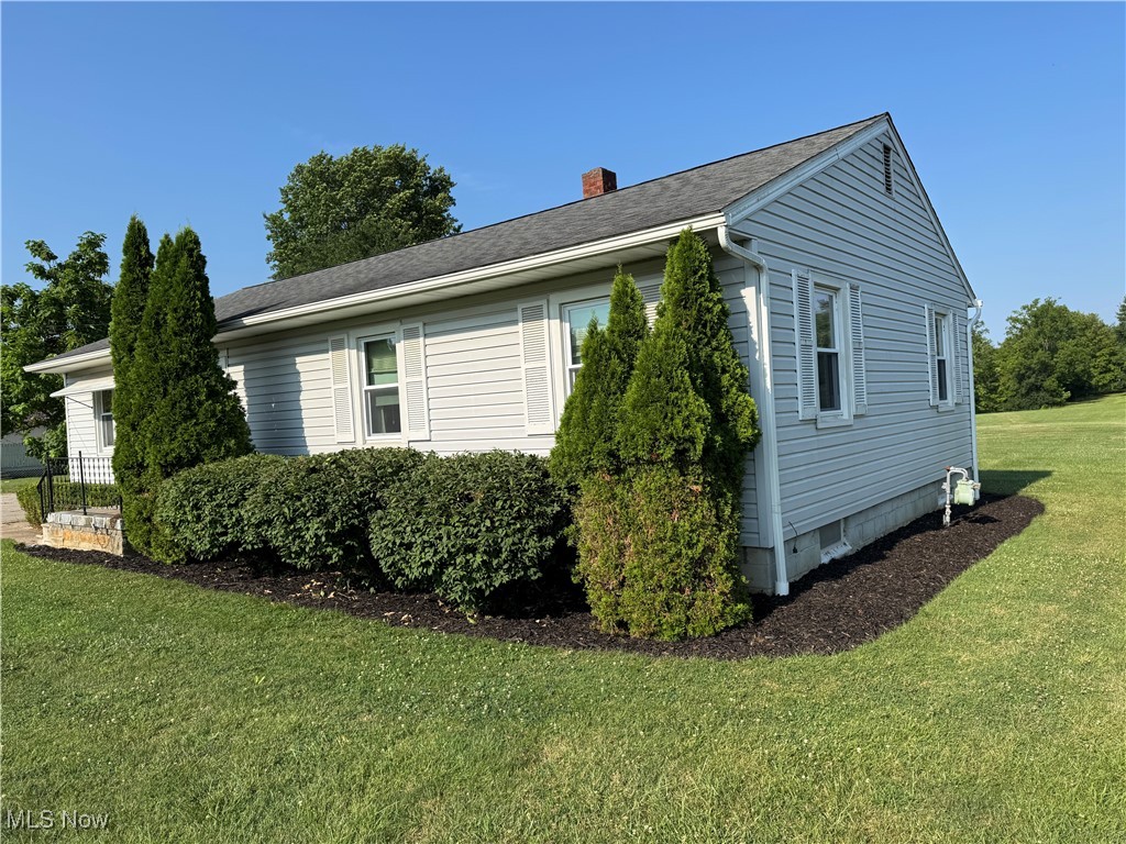 326 Annis Road Amherst, OH 44001 - Photo 2 of 47 Gallery Image 2