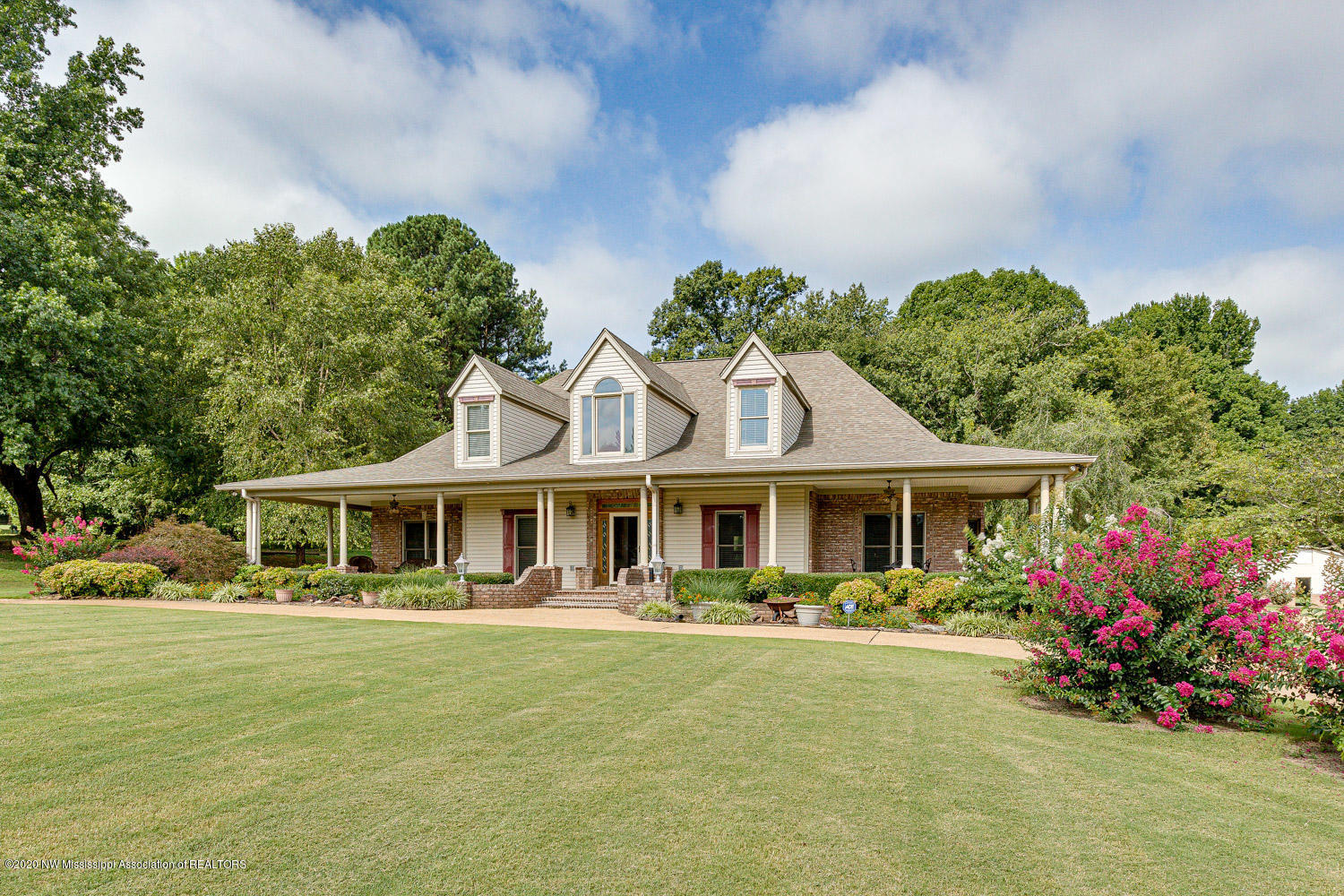 4195 Fogg Road North Lake Cormorant, MS 38641 - Photo 1 of 40 4195-fogg-rd-203150-1-snapsold-screen