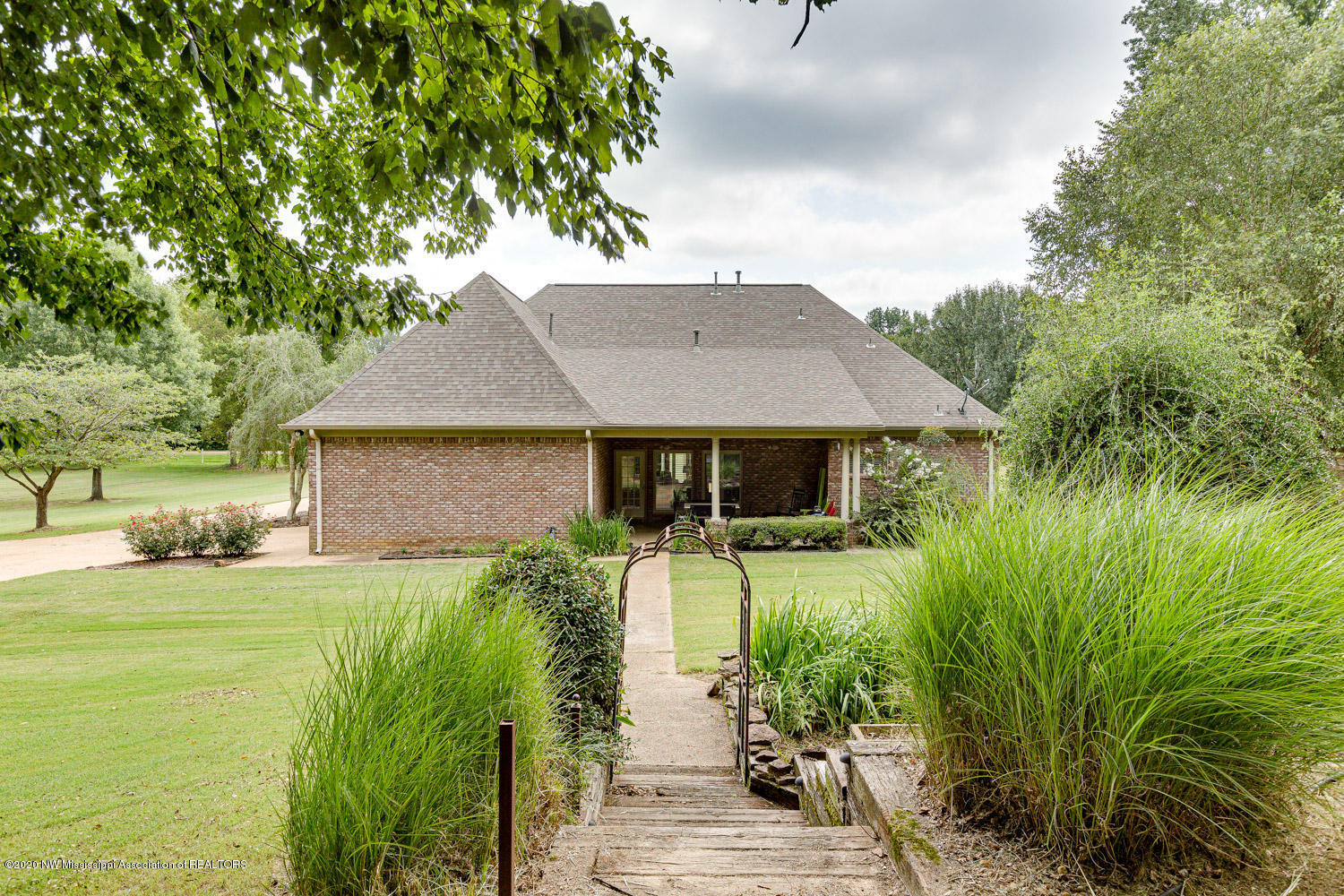 4195 Fogg Road North Lake Cormorant, MS 38641 - Photo 36 of 40 4195-fogg-rd-203150-36-snapsold-screen