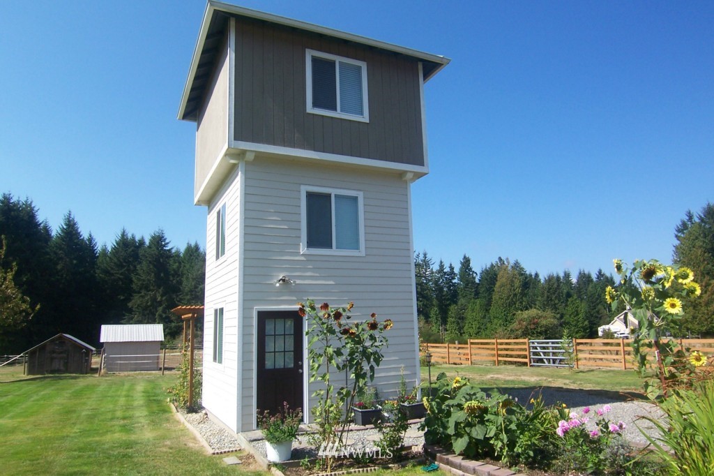 5308 Banner Road Southeast Port Orchard, WA 98367 - Photo 2 of 25 Gallery Image 2