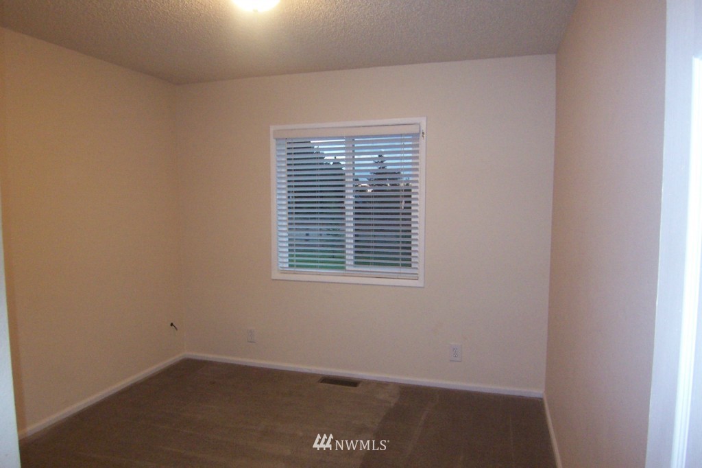5308 Banner Road Southeast Port Orchard, WA 98367 - Photo 20 of 25 Gallery Image 20