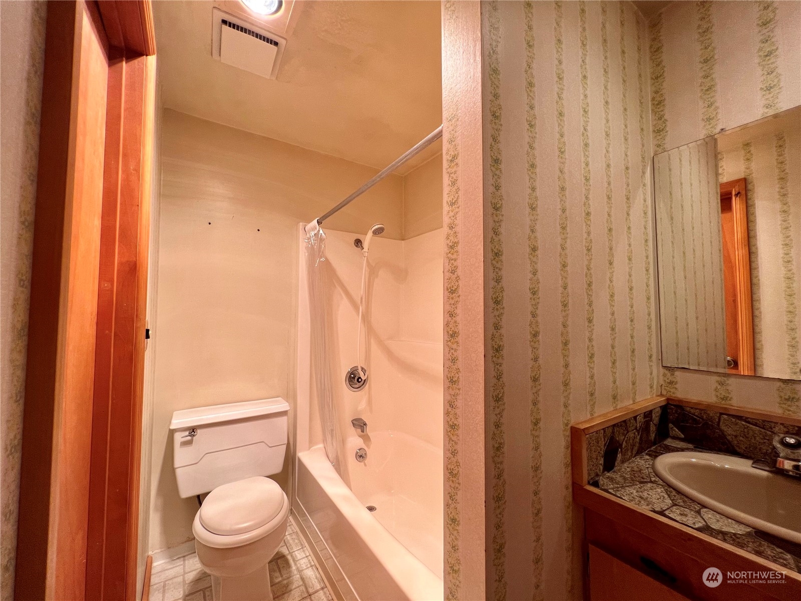 1037 Southwest Spruce Road Port Orchard, WA 98367 - Photo 5 of 24