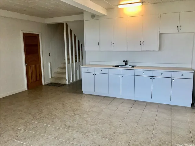 $3,700 | 1829 Alewa Drive, Honolulu, HI 96817