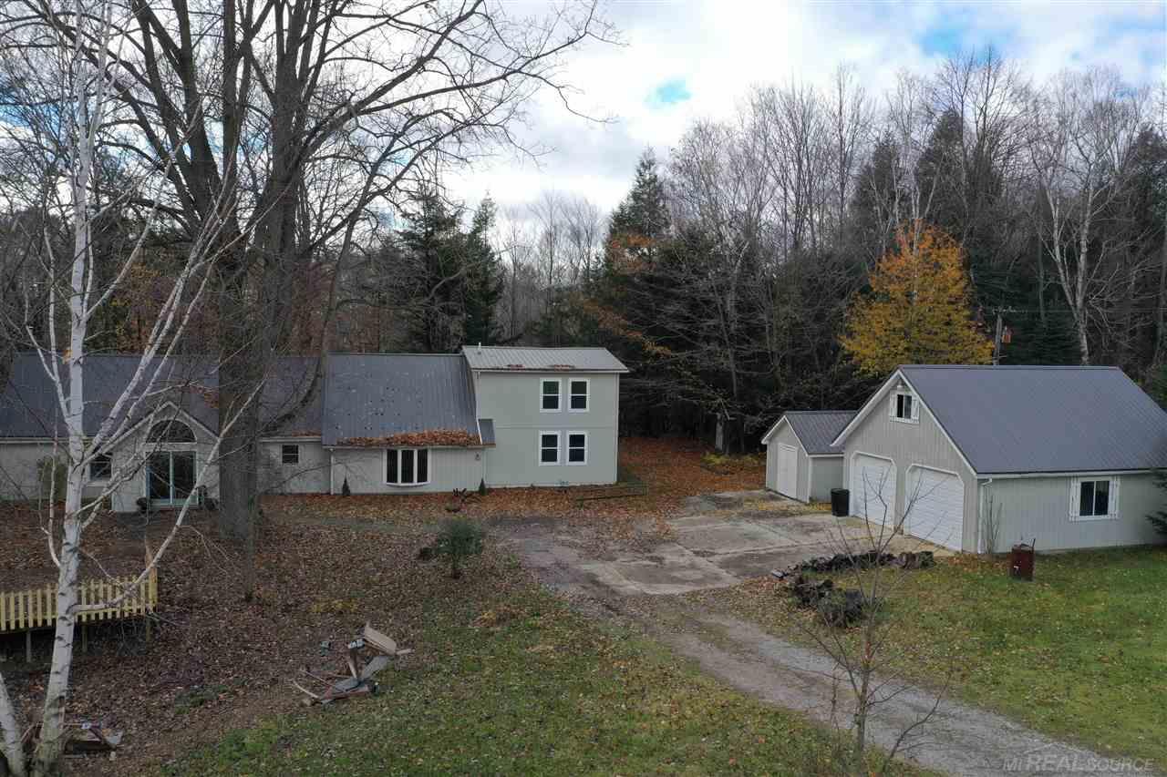 8730 Babcock Road Croswell, MI 48422 - Photo 3 of 47