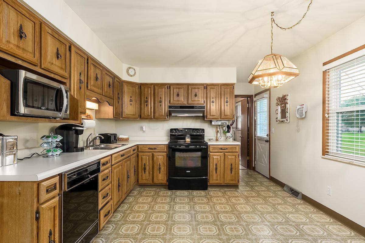4233 Charlotte Road Obetz, OH 43207 - Photo 12 of 27 Gallery Image 12