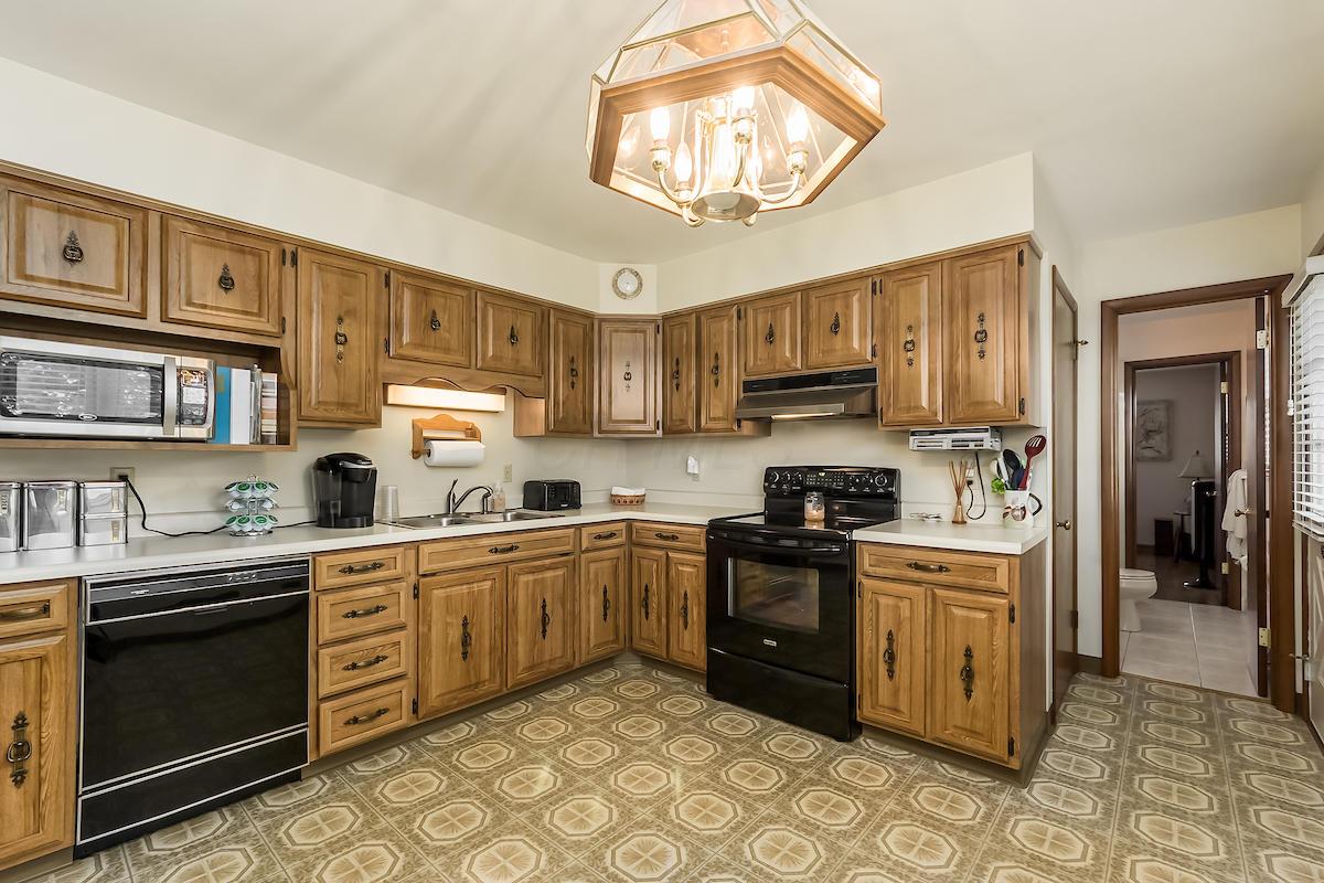 4233 Charlotte Road Obetz, OH 43207 - Photo 13 of 27 Gallery Image 13