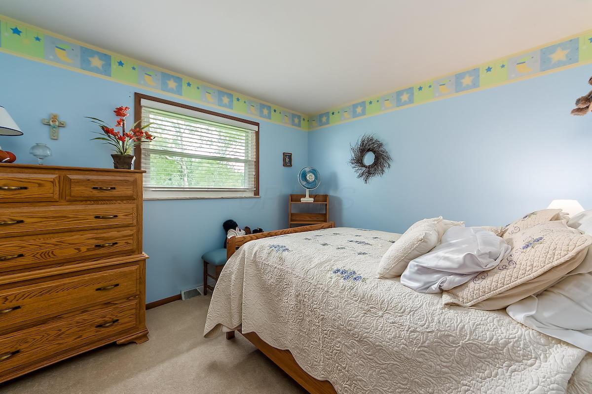 4233 Charlotte Road Obetz, OH 43207 - Photo 18 of 27 Gallery Image 18