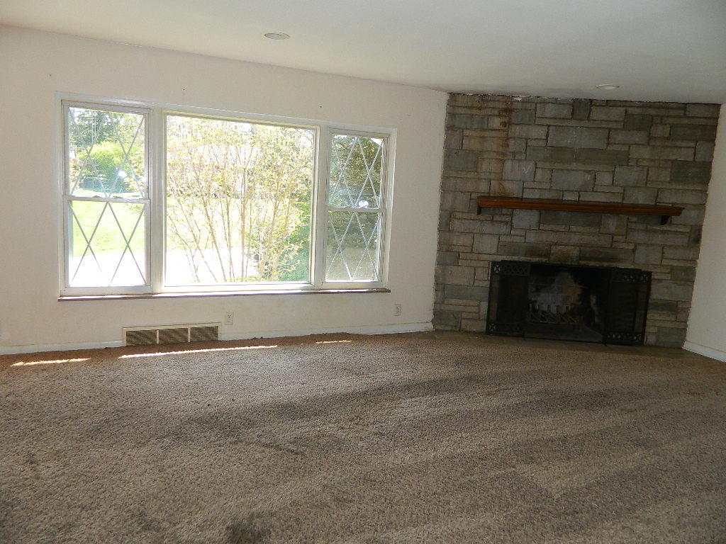 1985 Westgate Road Springfield, OH 45504 - Photo 10 of 36 Gallery Image 10