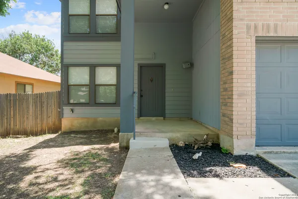 a view of a pathway of a house