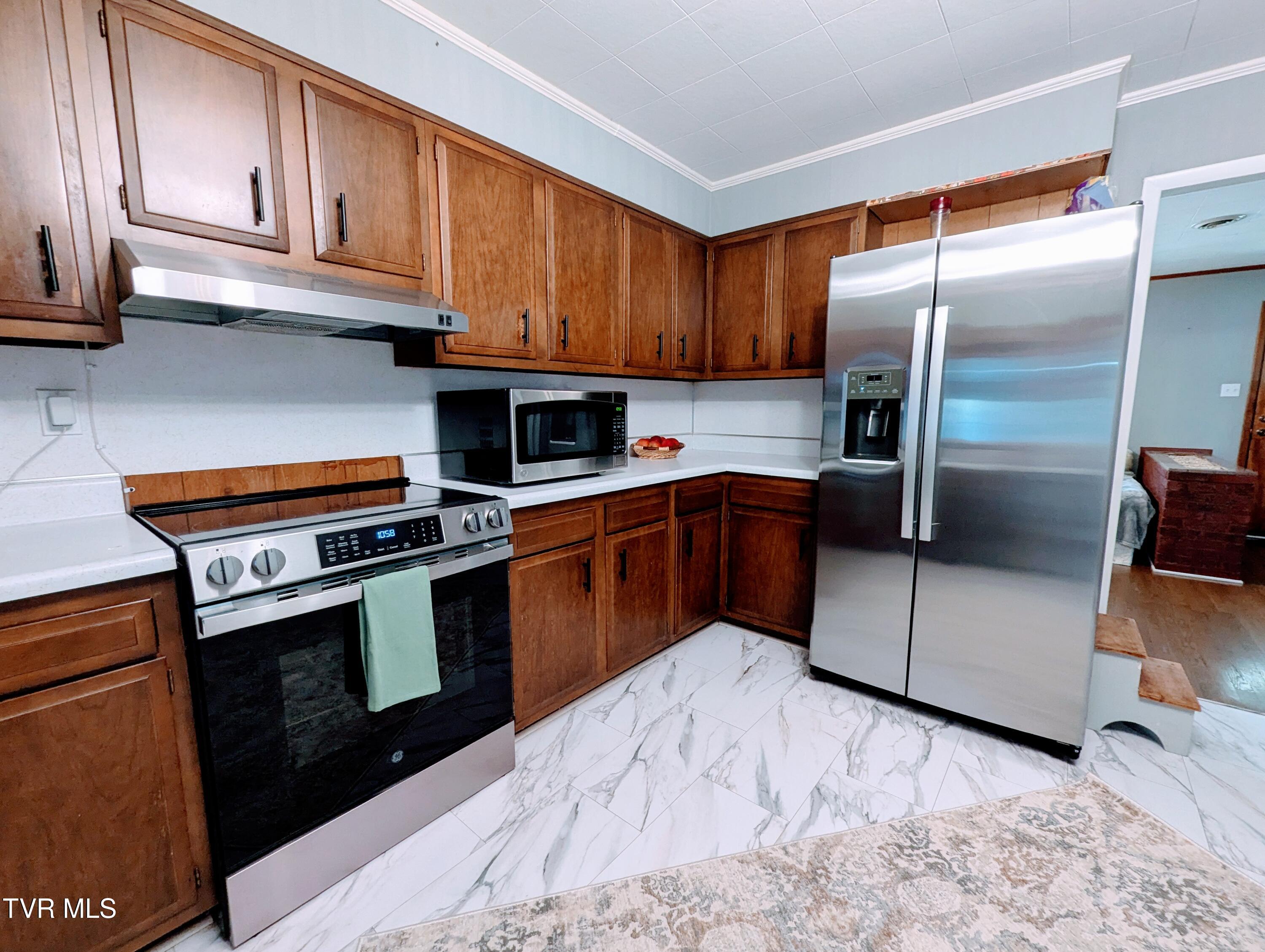 100 Casey Jones Road Erwin, TN 37650 - Photo 33 of 64 Kitchen(1)