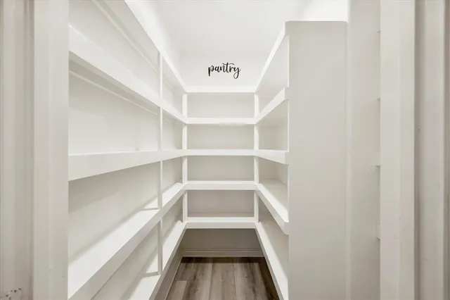 $699,000 | 528 Hubbard Circle, Nevada, TX 75173