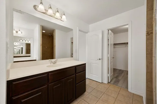 $699,000 | 528 Hubbard Circle, Nevada, TX 75173