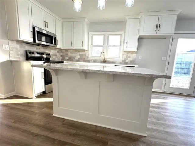 $360,000 | 1001 Clinton Street, Lathrop, MO 64465