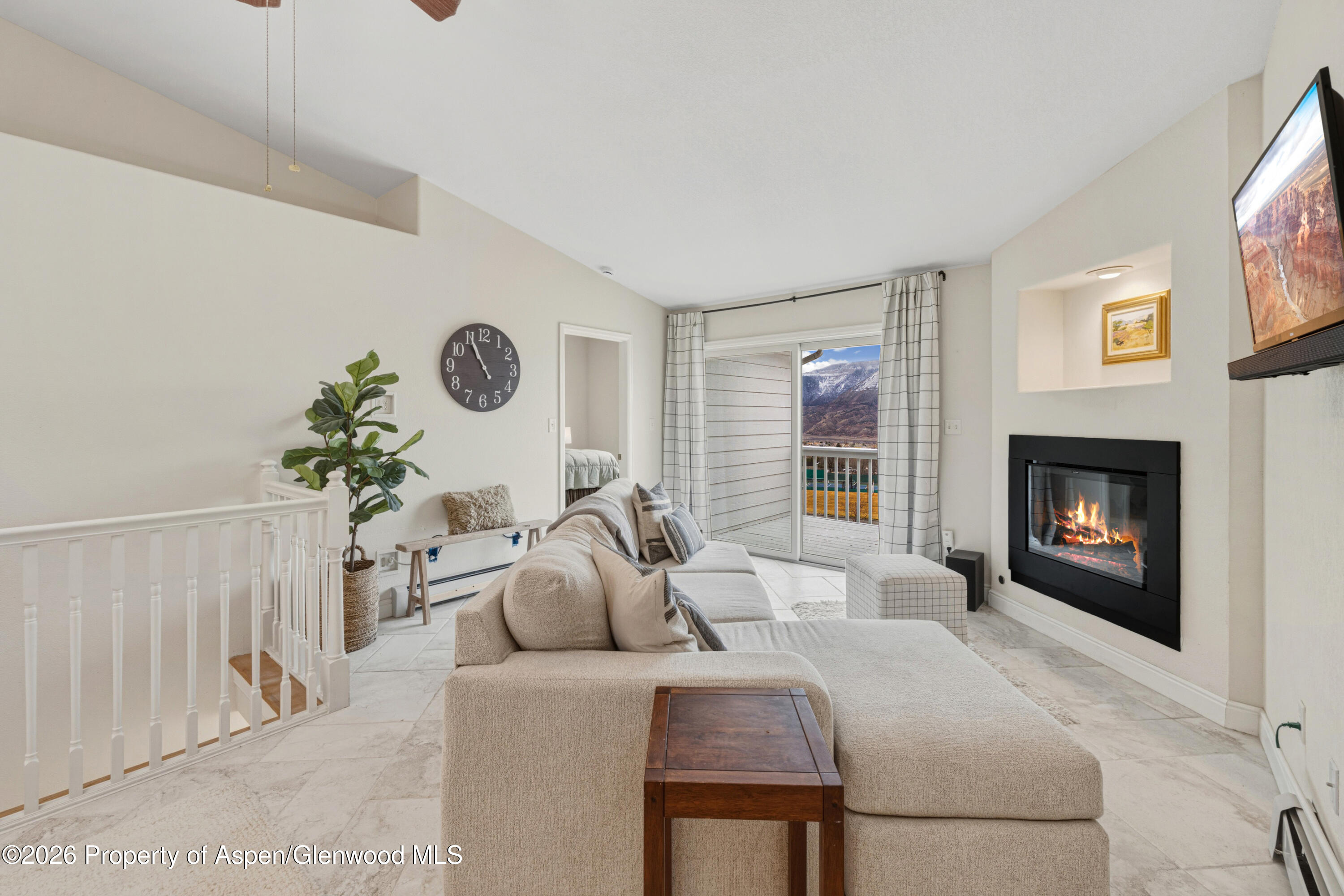 14 West Ridge Court Battlement Mesa, CO 81635 - Photo 6 of 30 living room overview