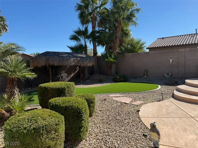 $3,200 | 7163 Adobe Falls Court, Las Vegas, NV 89113