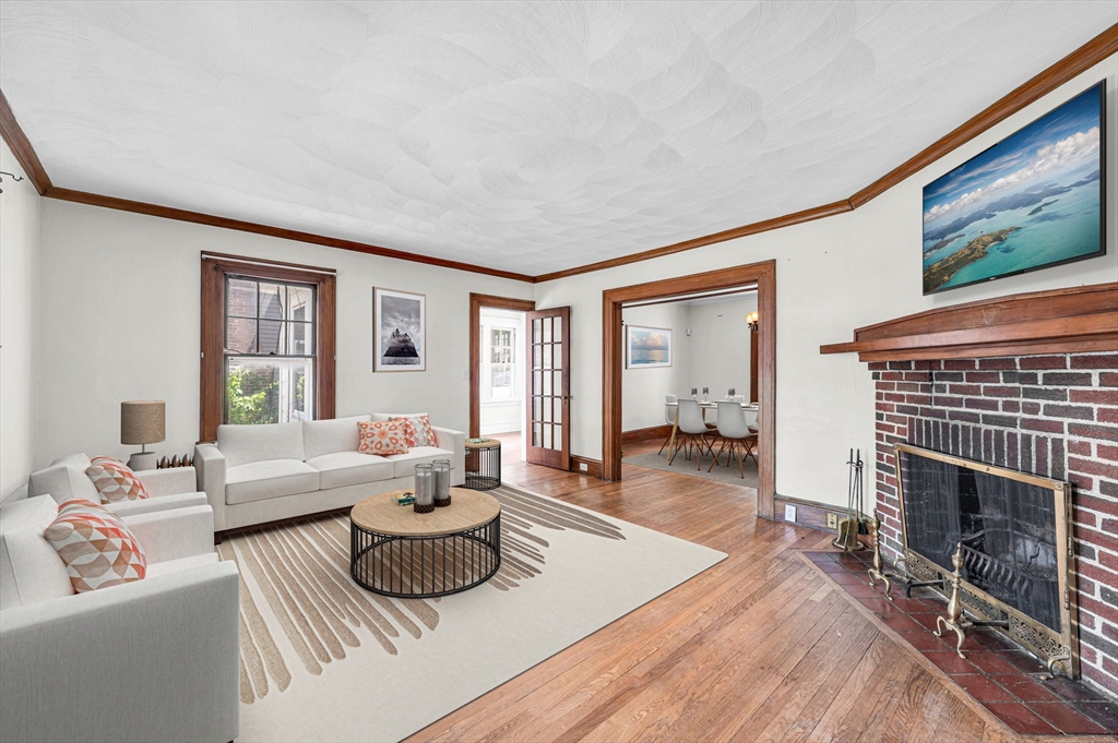 32 Marsden Street Springfield, MA 01109 - Photo 4 of 41 Gallery Image 4