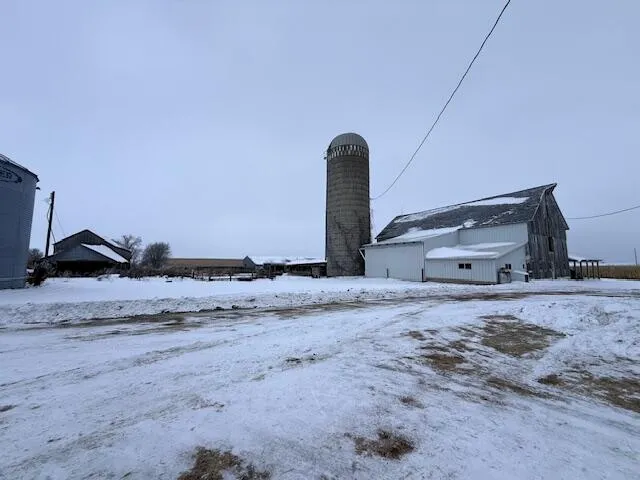 $274,900 | 11984 South Prairie Drive, Caledonia, MN 55921