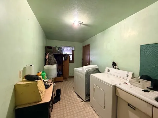 $274,900 | 11984 South Prairie Drive, Caledonia, MN 55921