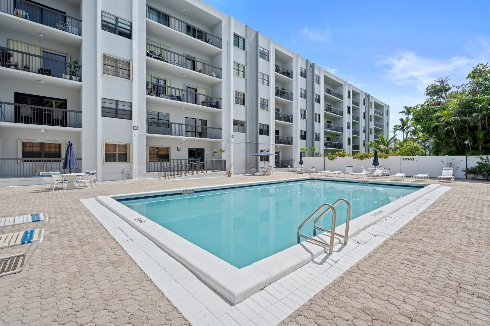 1301 Northeast 7th St Unit 113  