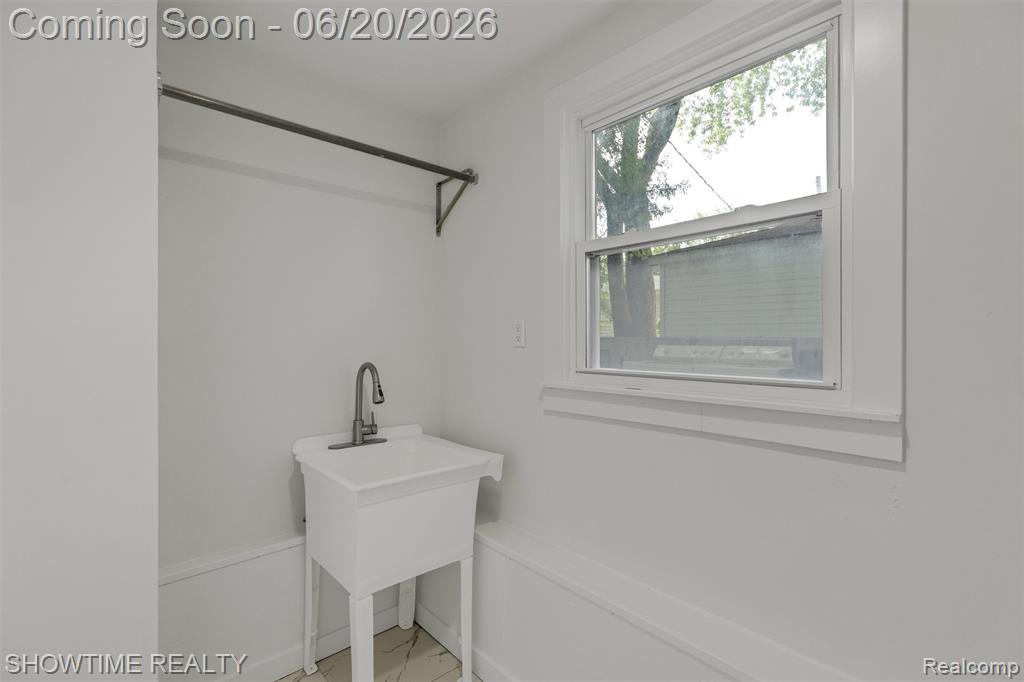 14854 East 10 Mile Road Warren, MI 48089 - Photo 23 of 24