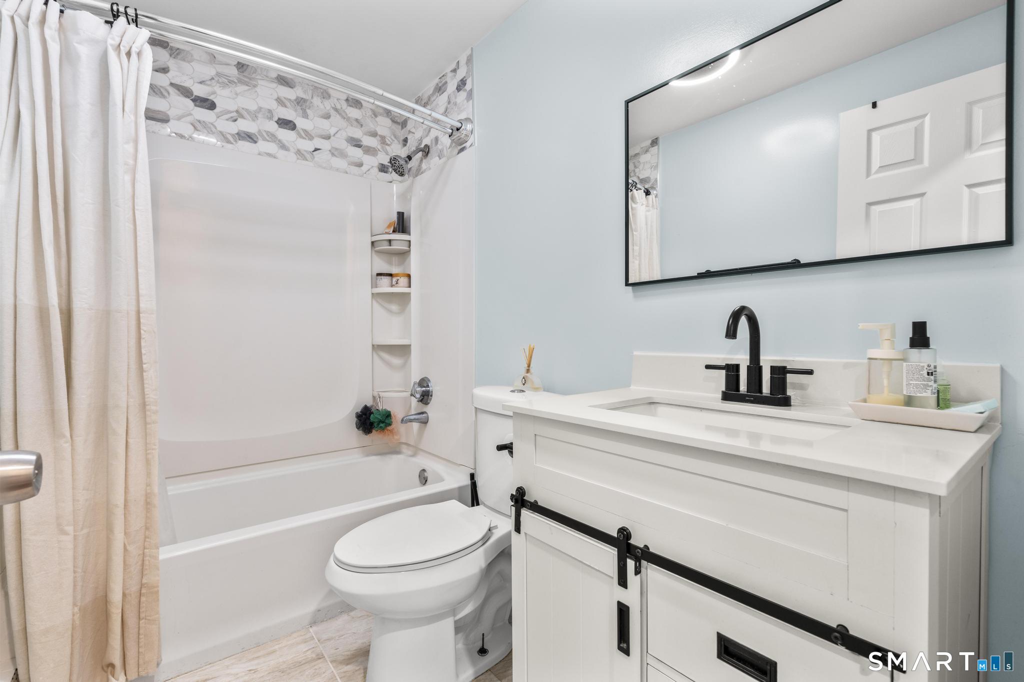 33 Allen Avenue Meriden, CT 06451 - Photo 7 of 36