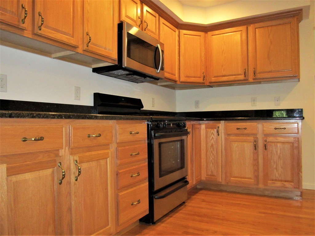 17 Country Hill Road, Unit 17 Holden, MA 01522 - Photo 6 of 22