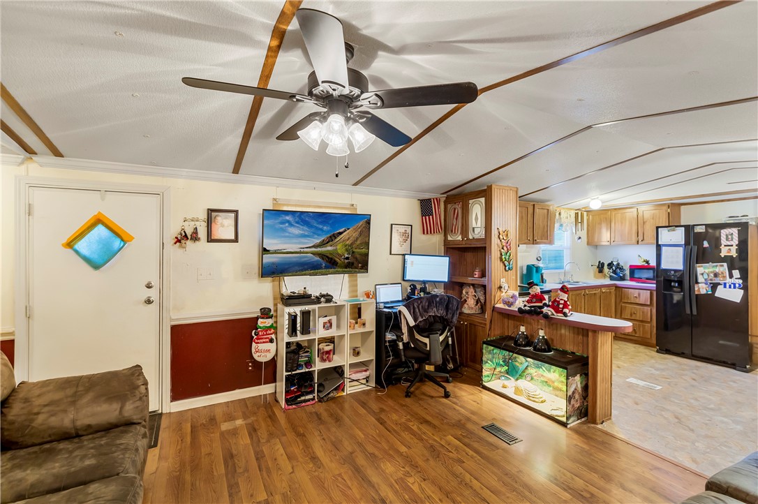 1401 Beaverdam Road Williamston, SC 29697 - Photo 5 of 20