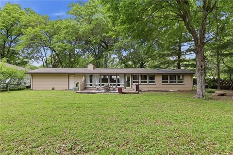 $395,000 | 6609 Nall Drive, Mission, KS 66202