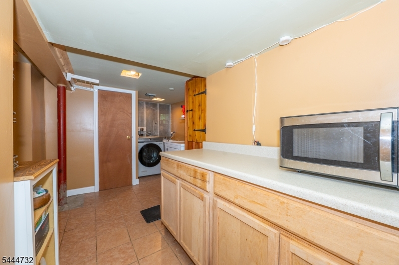 89 Moraine Road Morris Plains, NJ 07950 - Photo 37 of 48