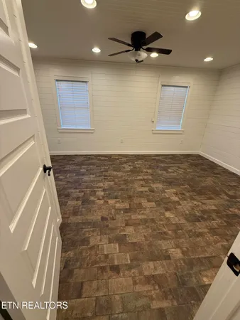 $1,800 | 167 Garden Road, Norris, TN 37828