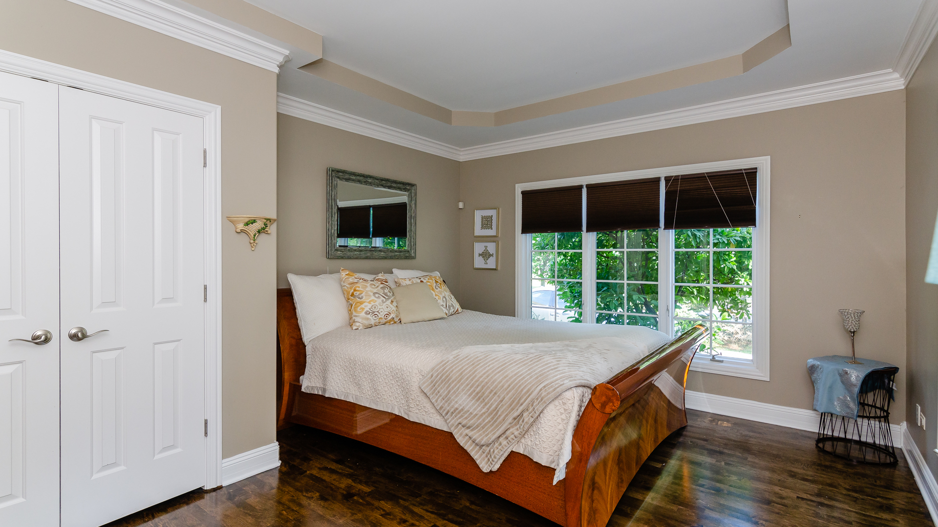 6919 Fieldstone Drive Burr Ridge, IL 60527 - Photo 20 of 58 a bedroom with a bed and a large window