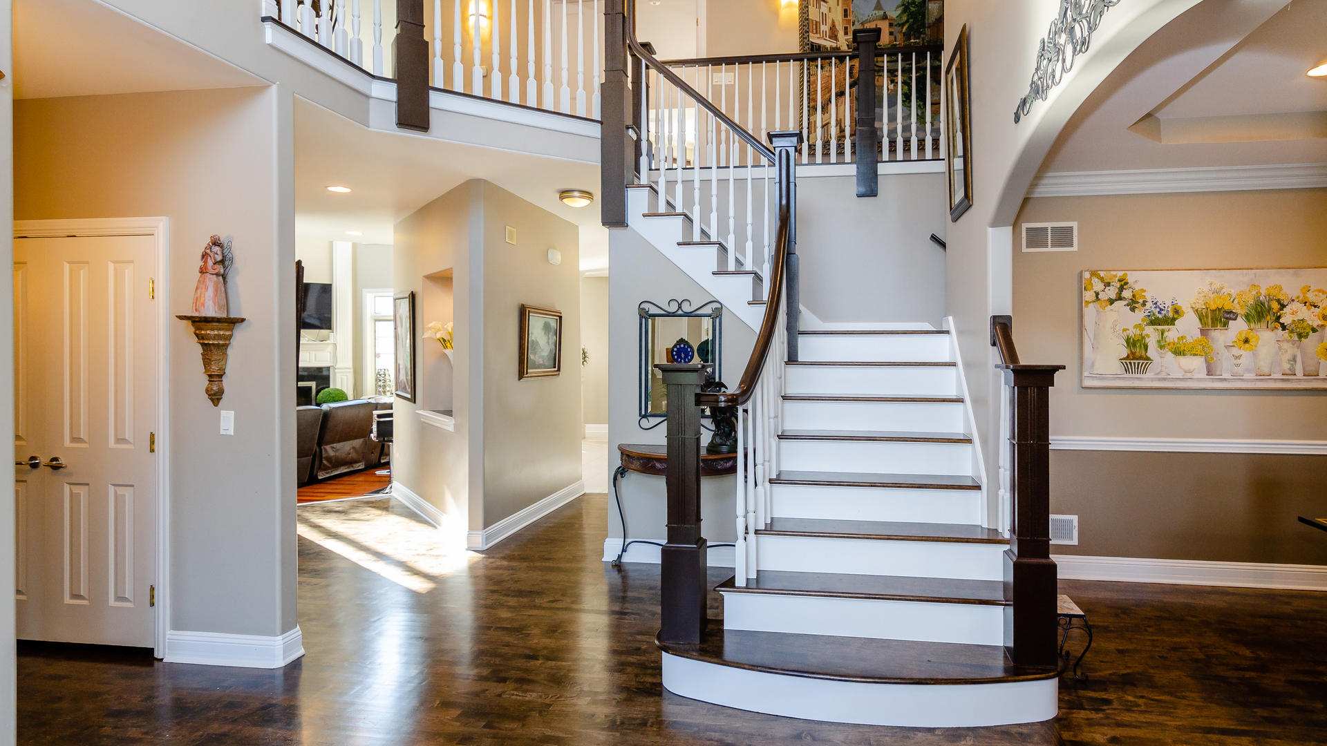 6919 Fieldstone Drive Burr Ridge, IL 60527 - Photo 5 of 58 a view of entryway and hall with wooden floor