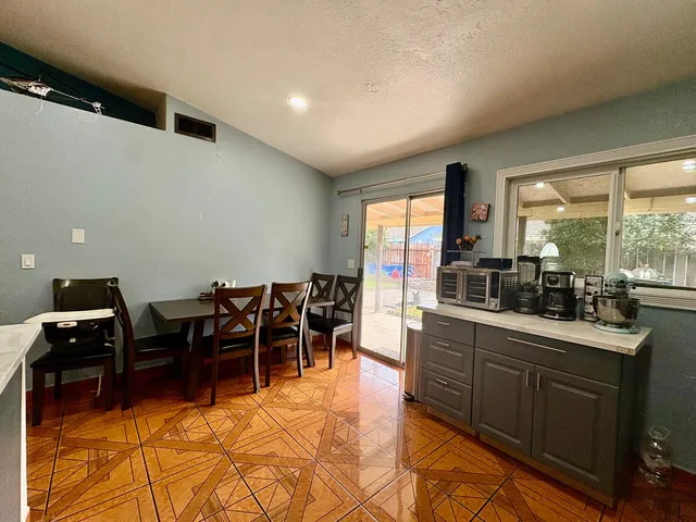 $429,000 | 3520 Hallsboro Court, Modesto, CA 95357