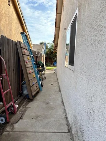 $429,000 | 3520 Hallsboro Court, Modesto, CA 95357