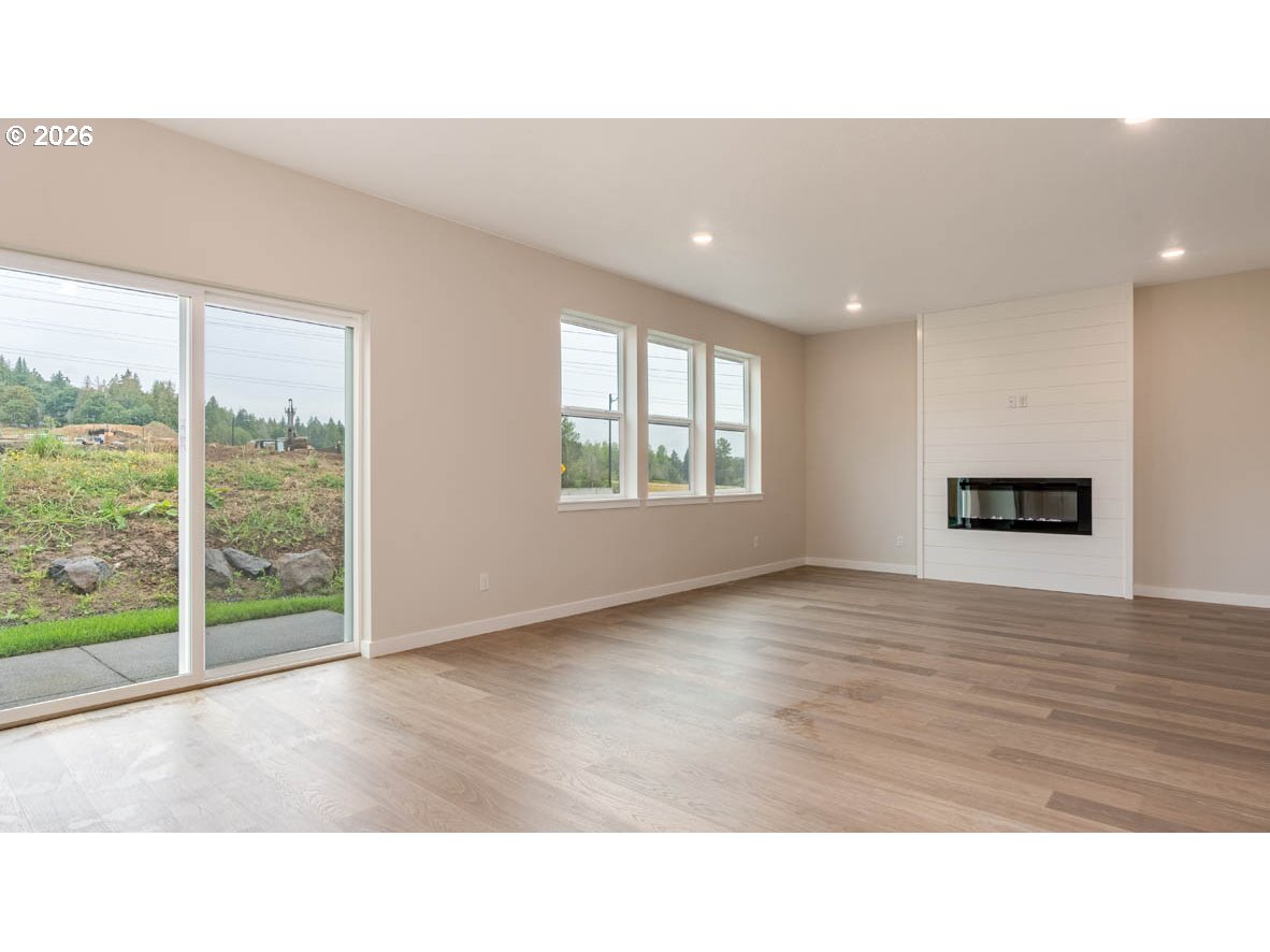 9194 Southeast Azalea Street Happy Valley, OR 97086 - Photo 5 of 32