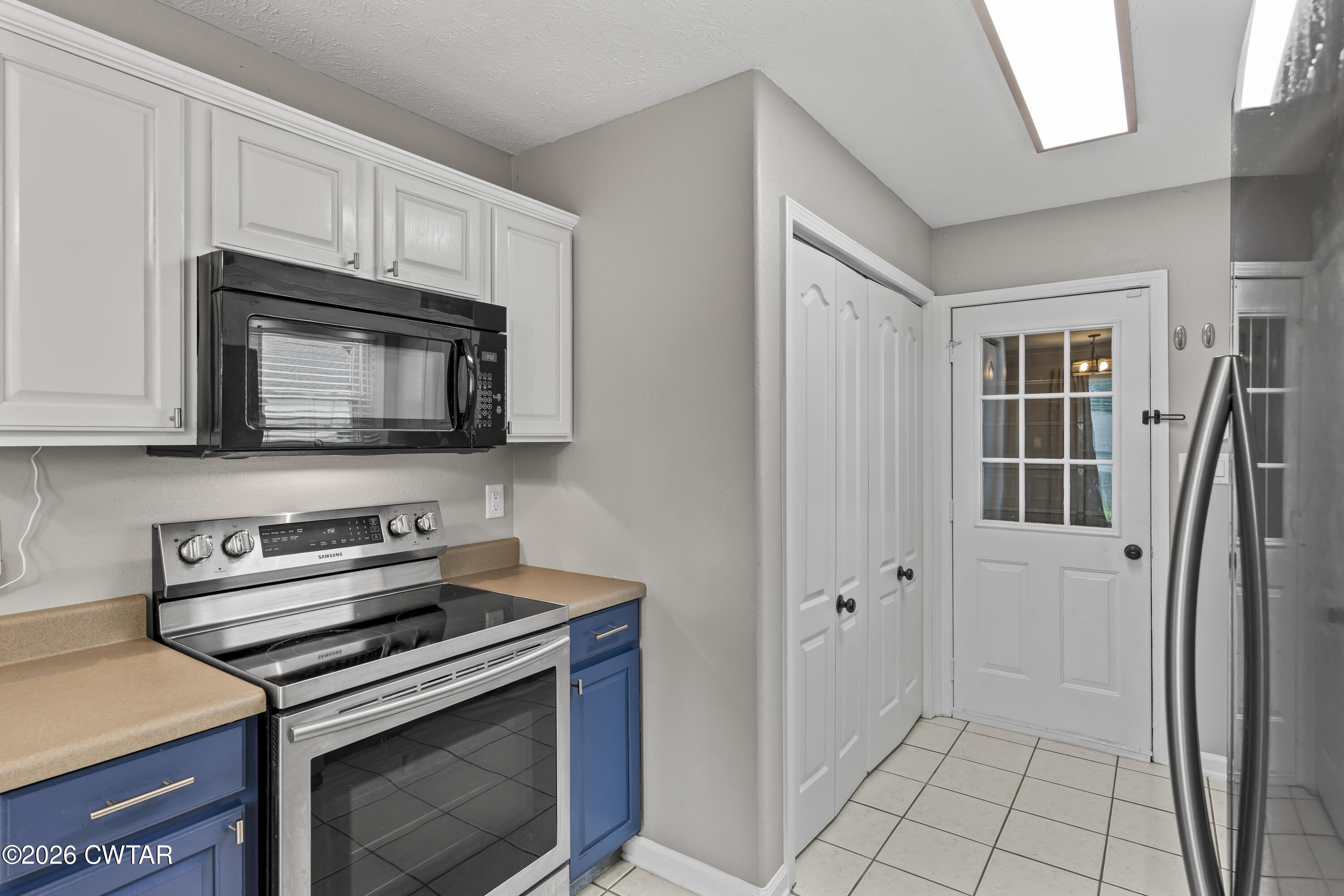 140 R Deloach Road Jackson, TN 38305 - Photo 9 of 19 Kitchen