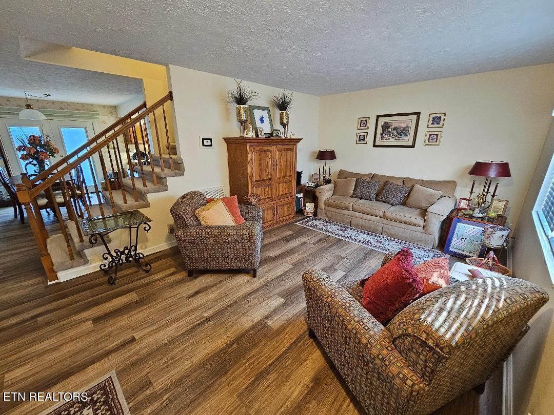 152 High Point Lane Oak Ridge, TN 37830 - Photo 3 of 24