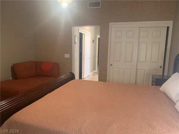 $2,200 | 2924 Crown Ridge Drive, Las Vegas, NV 89134