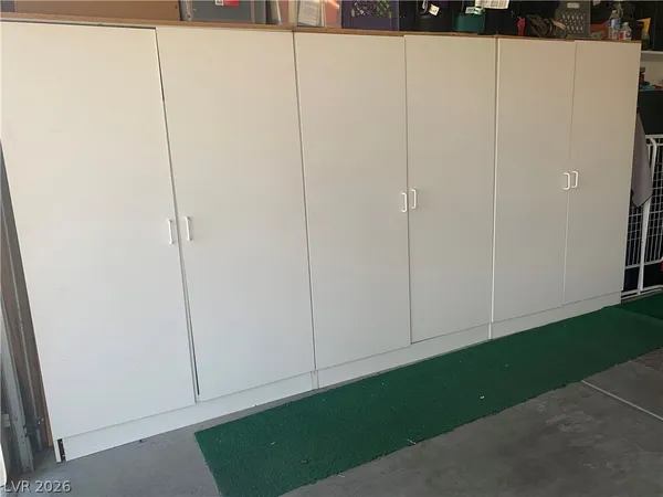 $2,200 | 2924 Crown Ridge Drive, Las Vegas, NV 89134