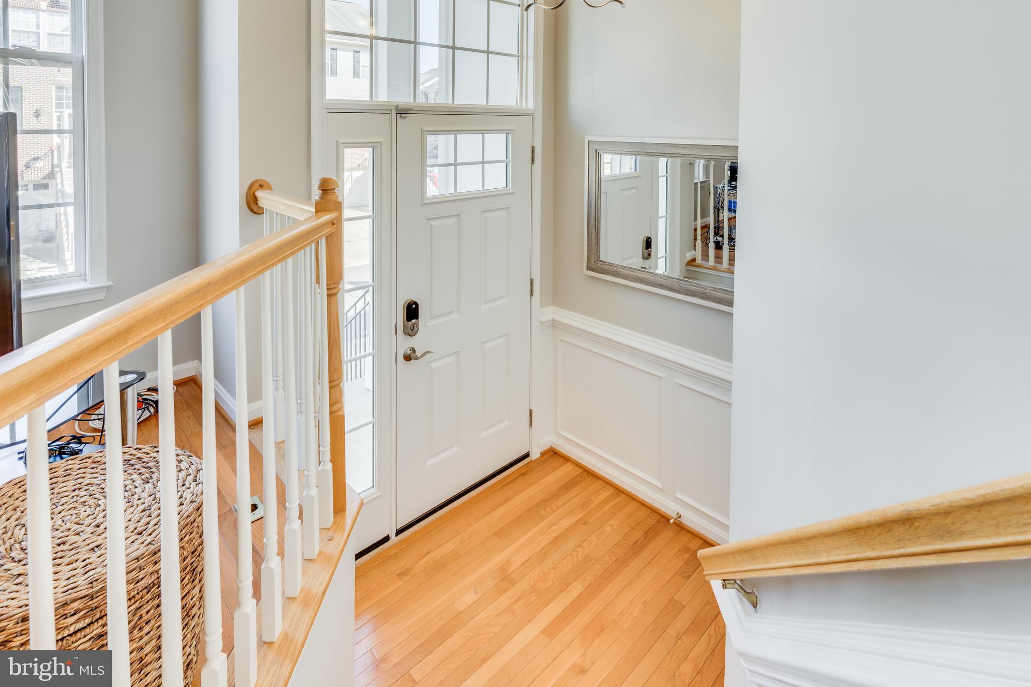 21075 Roaming Shores Terrace Ashburn, VA 20147 - Photo 3 of 43 Foyer