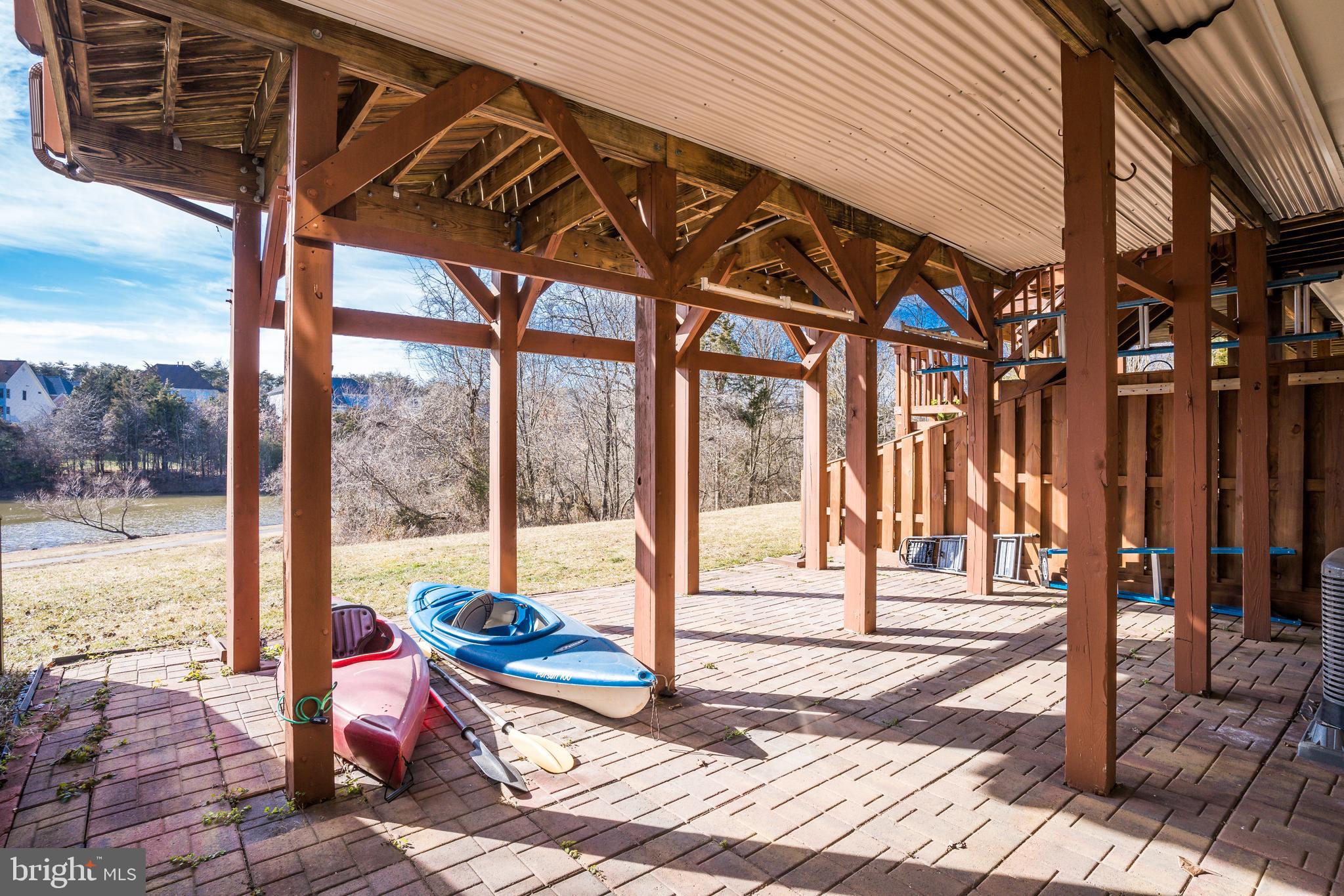 21075 Roaming Shores Terrace Ashburn, VA 20147 - Photo 25 of 43 Patio