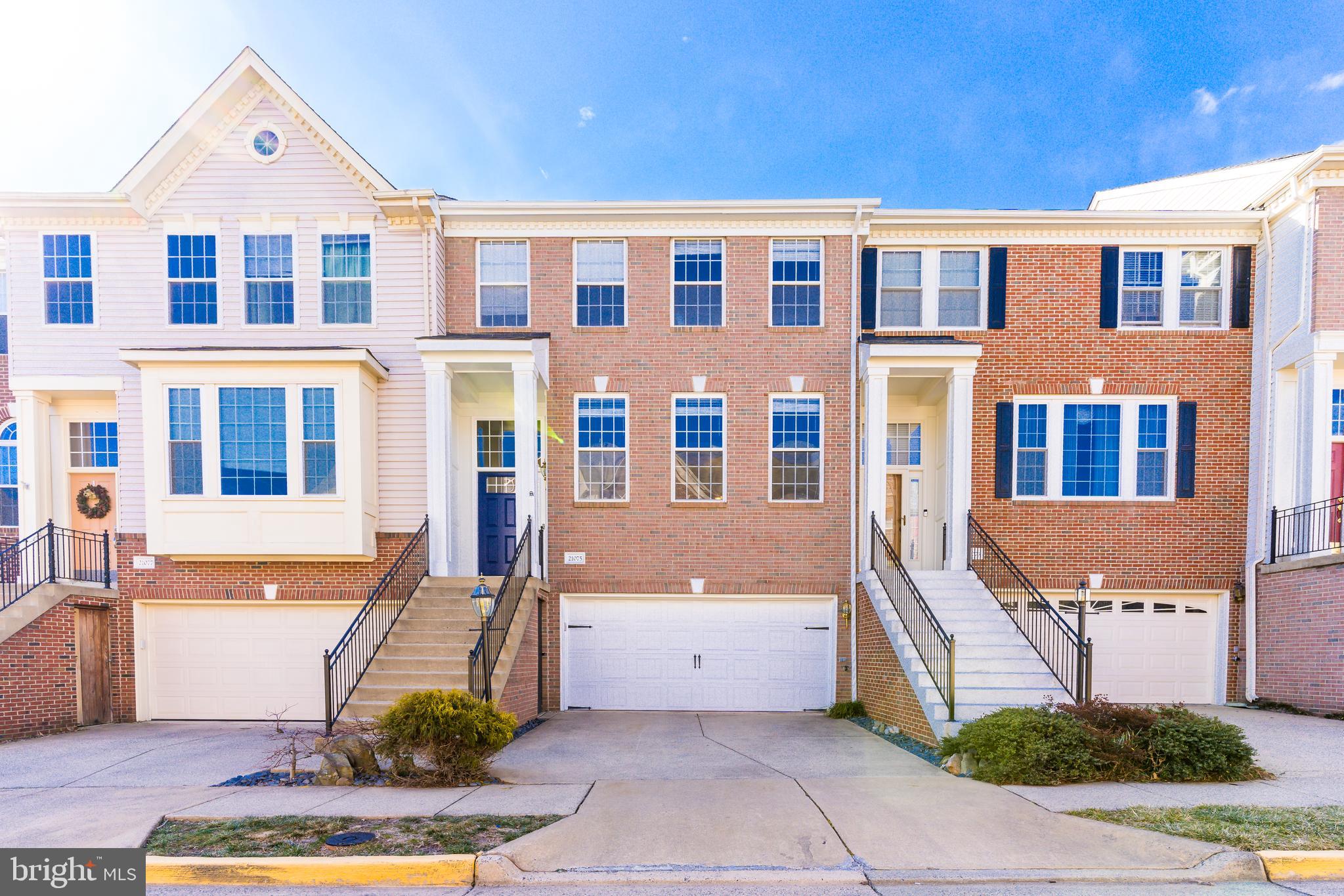 21075 Roaming Shores Terrace Ashburn, VA 20147 - Photo 28 of 43 Front exterior
