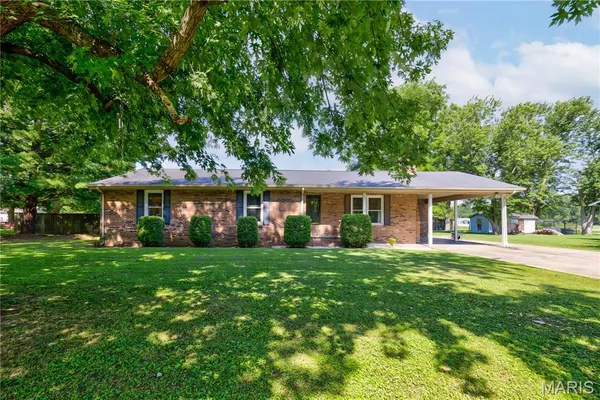 $244,900 | 209 Aletha Drive, Sikeston, MO 63801